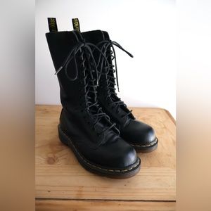 Dr. Martens 1914 Boots Size 5